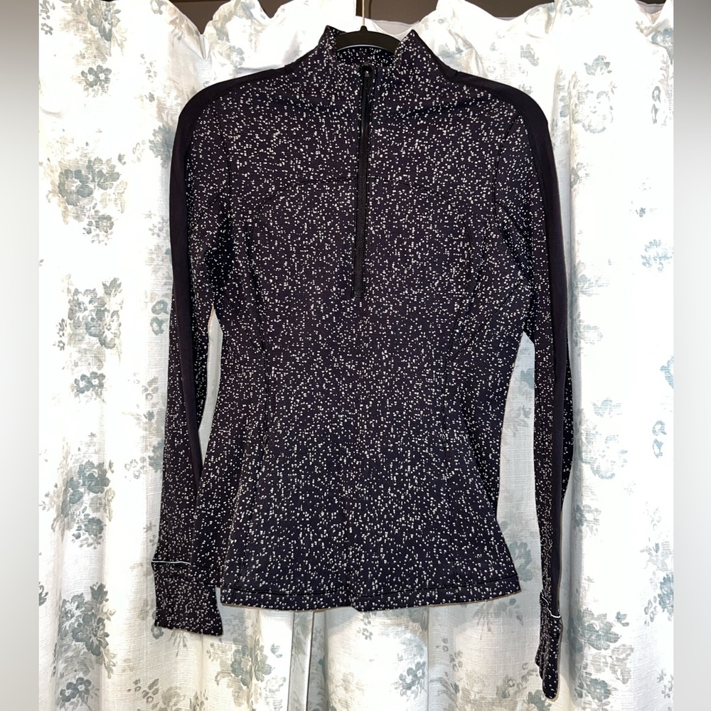 Lululemon define 3/4 zip pullover, size 8
